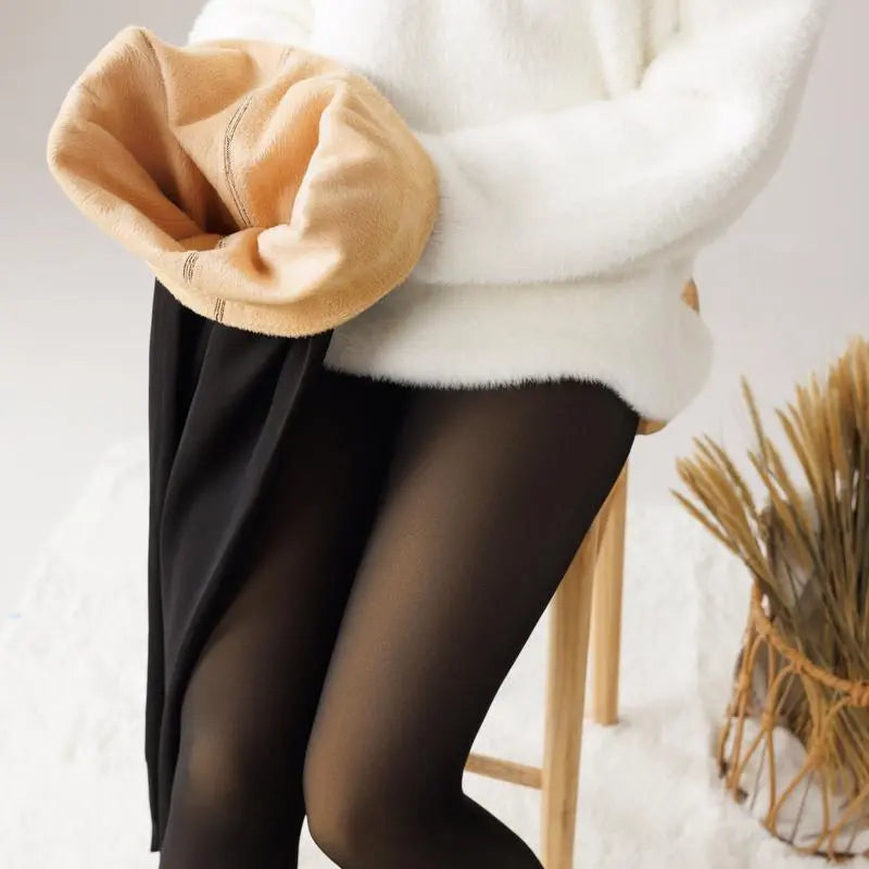 Fleece Lined Tights One-Lined Seams both front and back