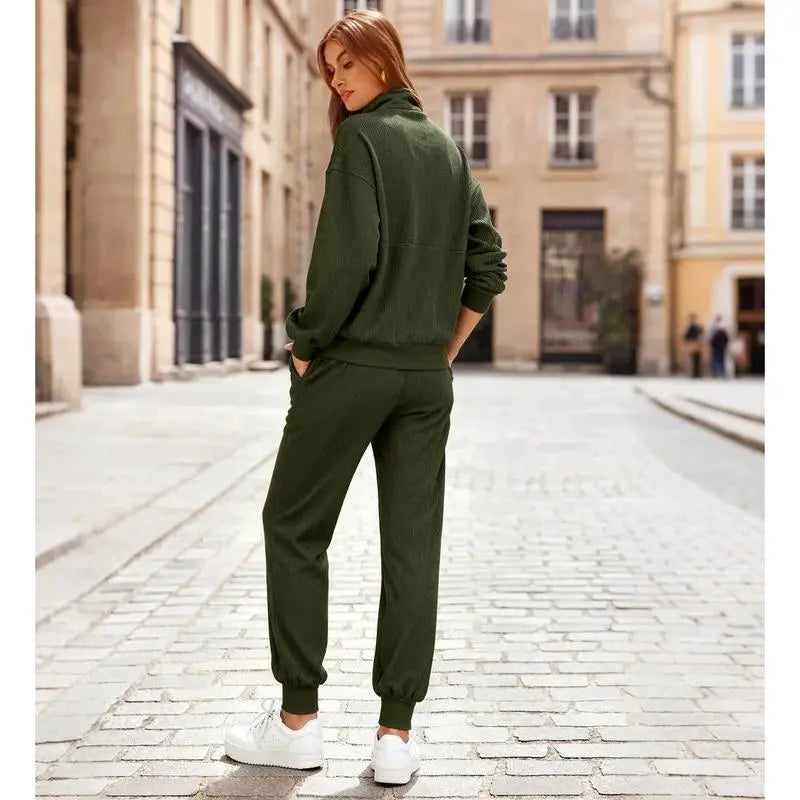 Women's 2-Piece Sweatpants Set Long Sleeve Half Zip Pullover Sweatshirt & Joggers Pants