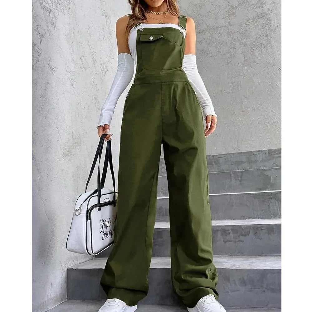 Women's solid color jumpsuit with pockets